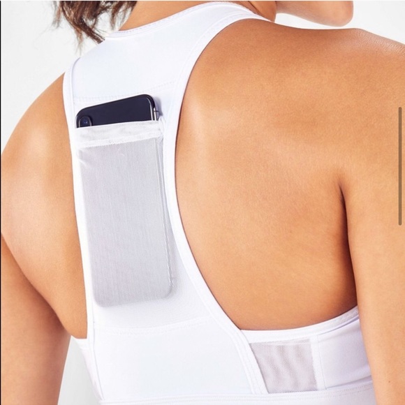On-the-Go Medium-Impact Sports Bra - Picture 6 of 6